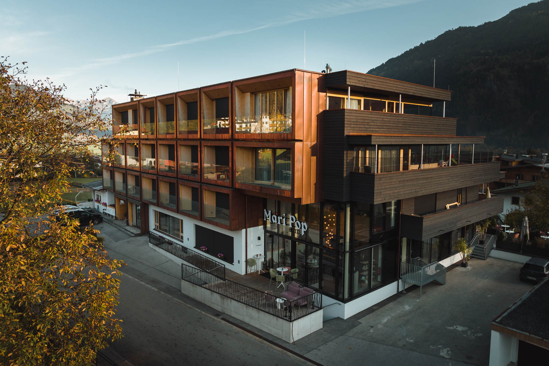 Mari Pop Hotel Herbst